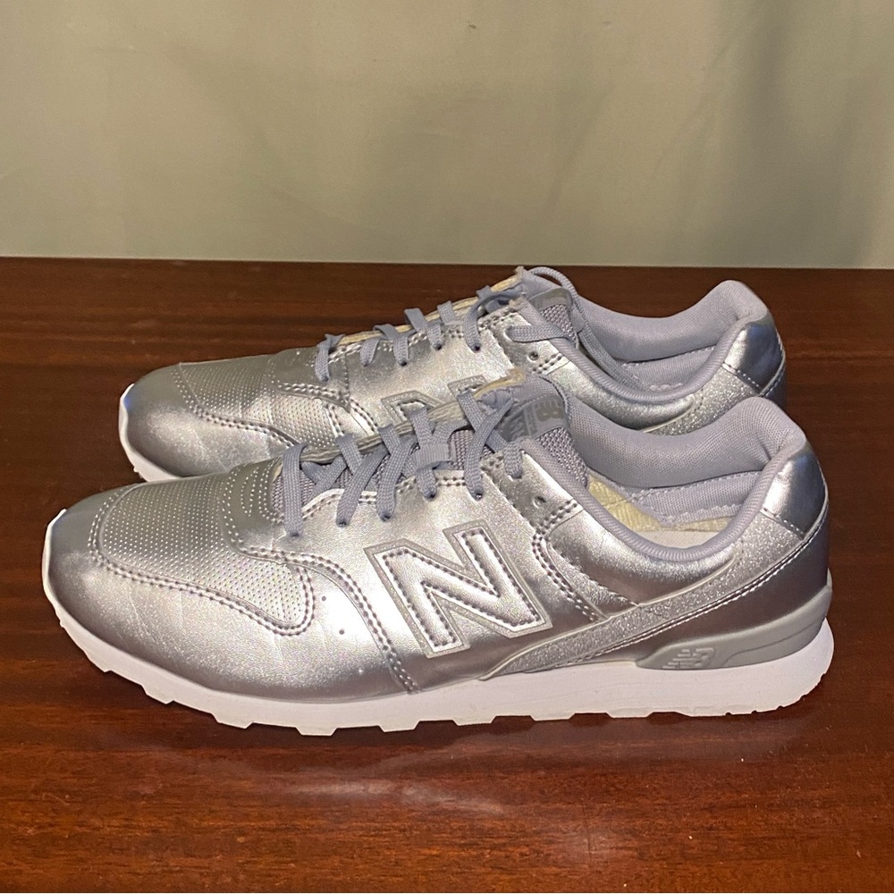 New Balance Classic 696 Leather Metallic Silver Shoes women’s 10